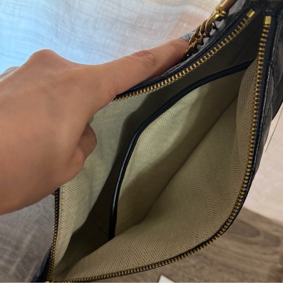 Tory Burch Black Diamond Quilted Willa Zip Shoulder Bag - Picture 5 of 10